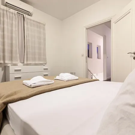 Ferries 4br Spacious With Bbq, Outdoor By 360 Estates Sliema