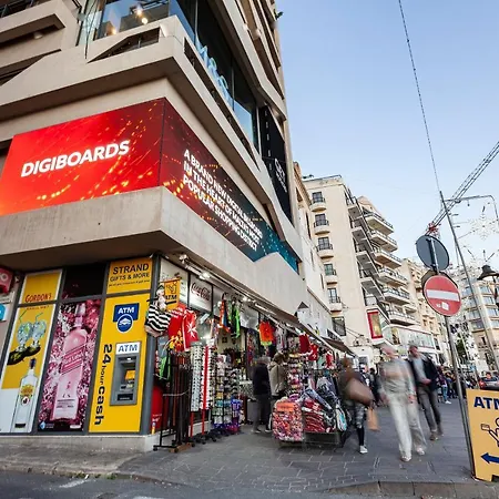 Lägenhet Ferries 4br Spacious With Bbq, Outdoor By 360 Estates Sliema